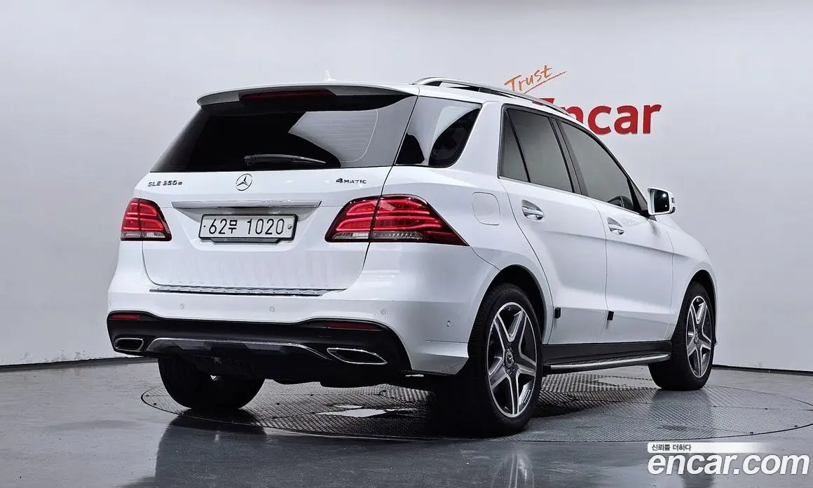 Mercedes-Benz GLE-Class 2018 3.0 автомат (гидро), фото 2 Mercedes-Benz GLE-Class 2018 3.0 автомат (гидро), фото 2
