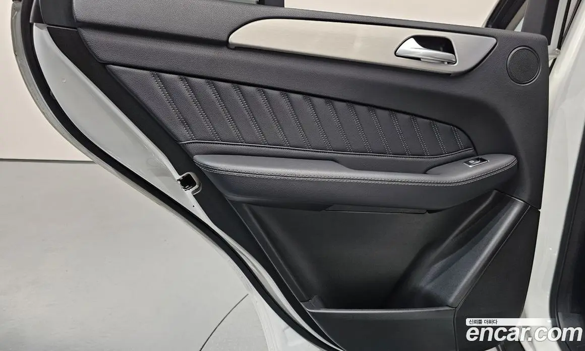 Mercedes-Benz GLE-Class 2018 3.0 автомат (гидро), фото 15 Mercedes-Benz GLE-Class 2018 3.0 автомат (гидро), фото 15
