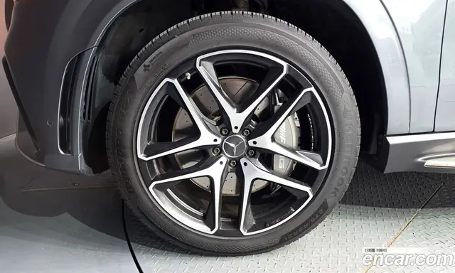 Mercedes-Benz GLE-Class 2022 3.0 автомат (гидро), миниатюра 4