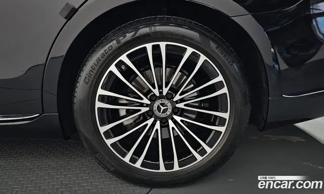 Mercedes-Benz S-Class 2024 3.0 автомат (гидро), миниатюра 7