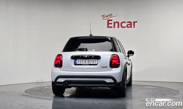 Mini Cooper 2023 1.5 автомат (гидро), миниатюра 4