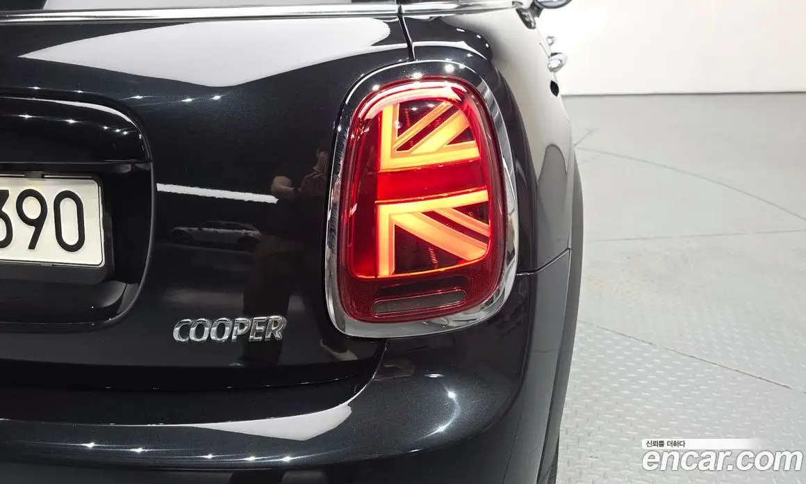 Mini Cooper 2023 1.5 автомат (гидро), фото 8