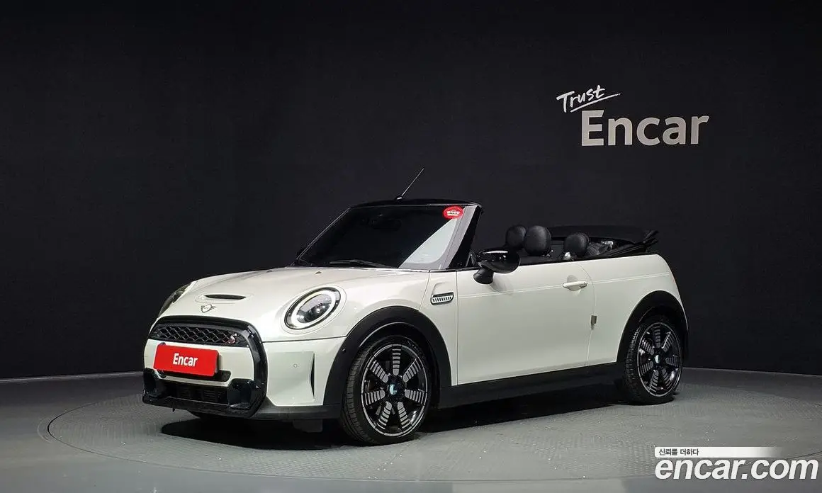 Mini Cooper Convertible 2023 2.0 автомат (гидро), фото 1 Mini Cooper Convertible 2023 2.0 автомат (гидро), фото 1