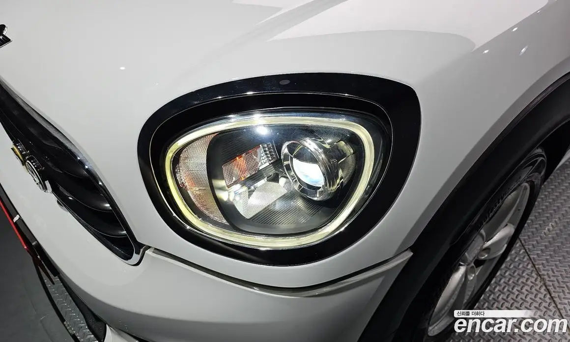 Mini Countryman 2017 2.0 автомат (гидро), фото 8 Mini Countryman 2017 2.0 автомат (гидро), фото 8