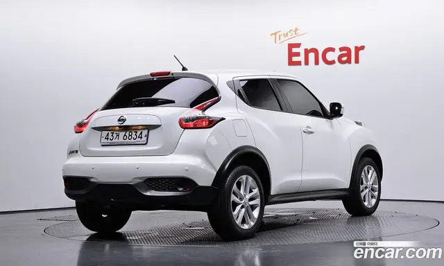Nissan Juke 2017 1.6 автомат (гидро), миниатюра 2