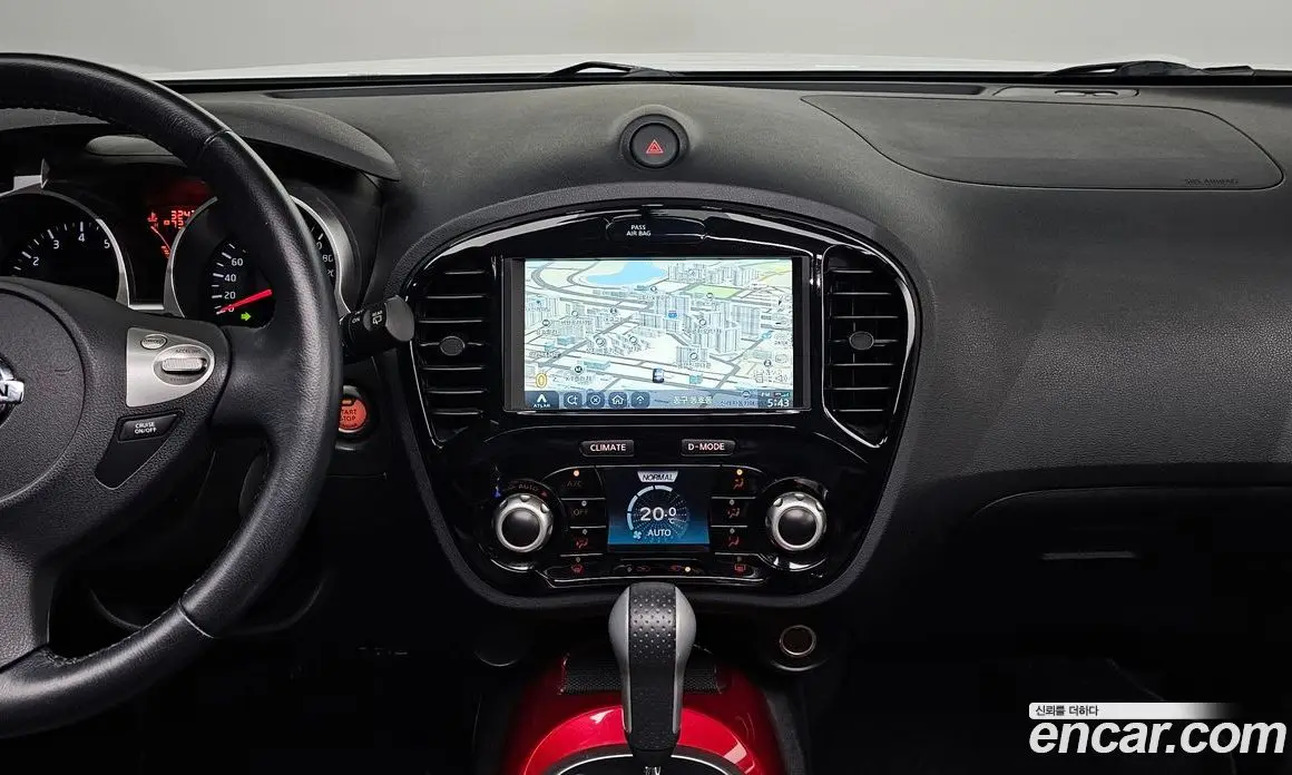 Nissan Juke 2017 1.6 автомат (гидро), фото 14