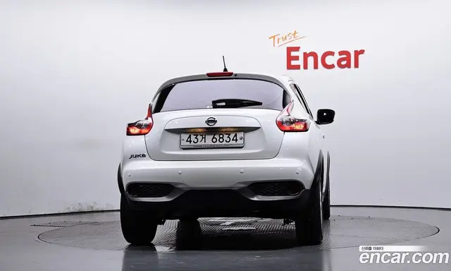 Nissan Juke 2017 1.6 автомат (гидро), миниатюра 4