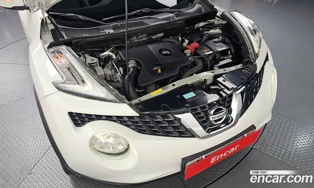 Nissan Juke 2017 1.6 автомат (гидро), миниатюра 6