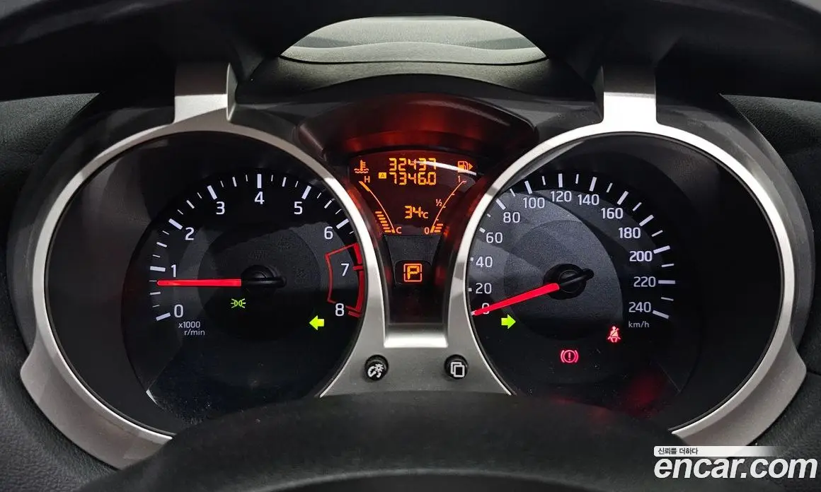 Nissan Juke 2017 1.6 автомат (гидро), фото 8