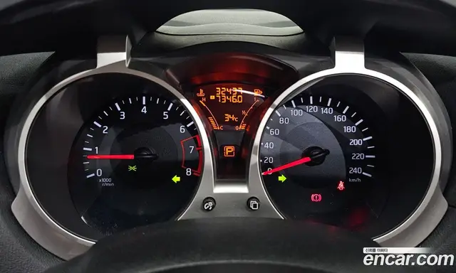 Nissan Juke 2017 1.6 автомат (гидро), миниатюра 8
