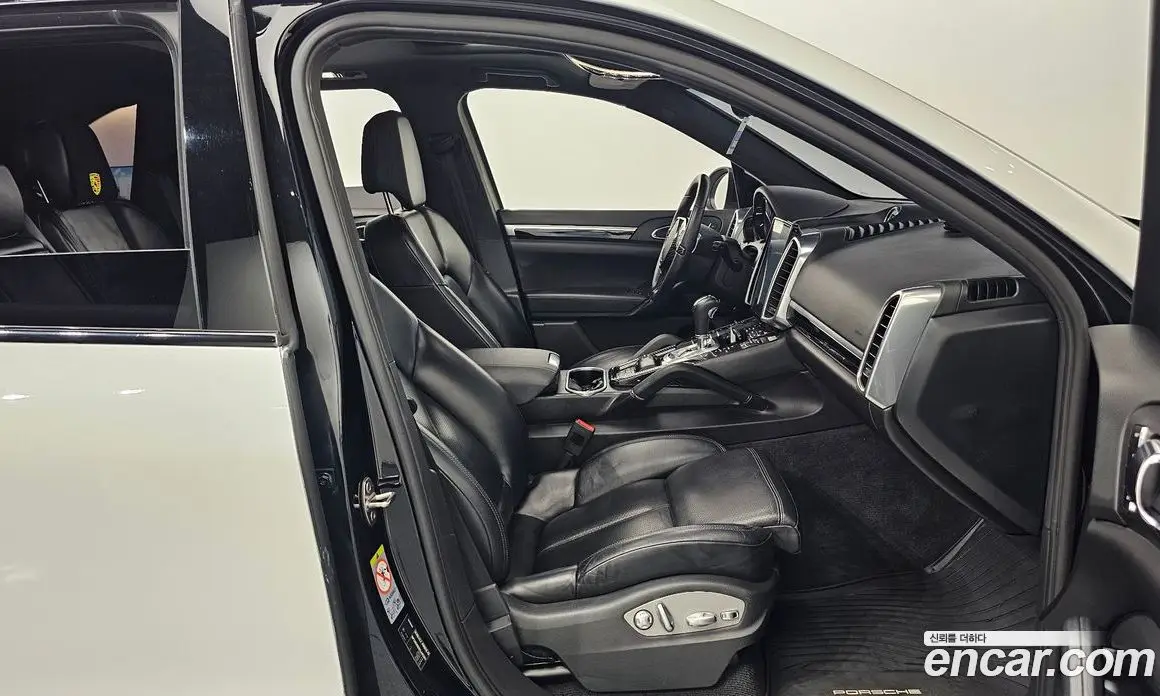 Porsche Cayenne 2012 4.8 автомат (гидро), фото 17 Porsche Cayenne 2012 4.8 автомат (гидро), фото 17