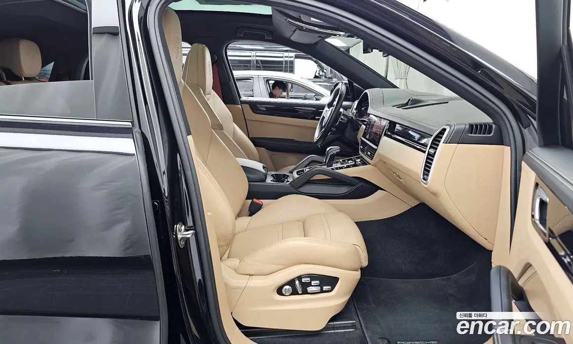 Porsche Cayenne 2021 3.0 автомат (гидро), фото 17