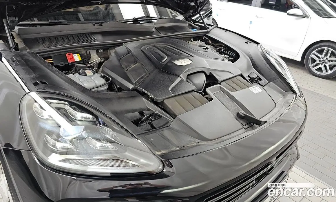 Porsche Cayenne 2021 3.0 автомат (гидро), фото 6