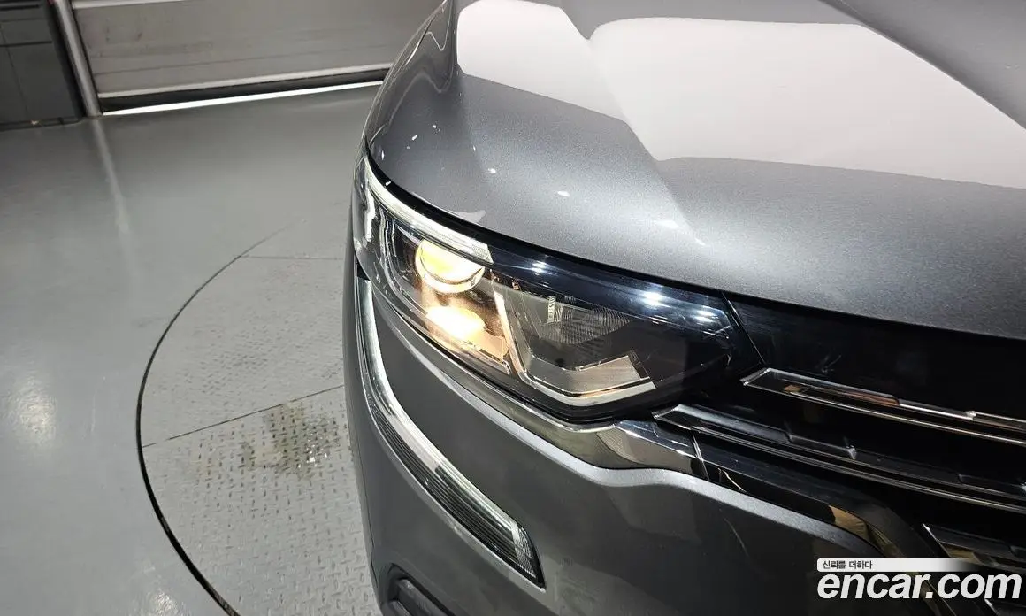 Renault (Samsung) QM6 2017 2.0 автомат (гидро), фото 8 Renault (Samsung) QM6 2017 2.0 автомат (гидро), фото 8