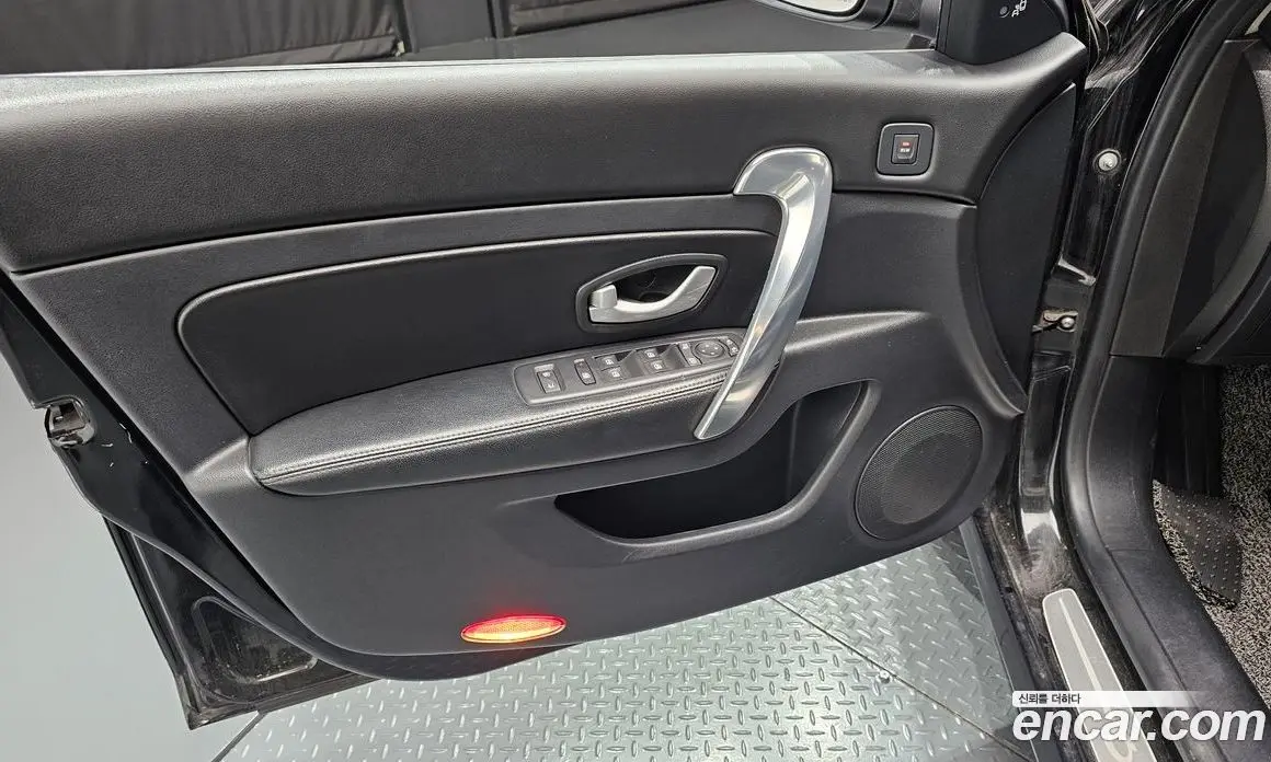 Renault (Samsung) SM5 2014 2.0 автомат (гидро), фото 14 Renault (Samsung) SM5 2014 2.0 автомат (гидро), фото 14