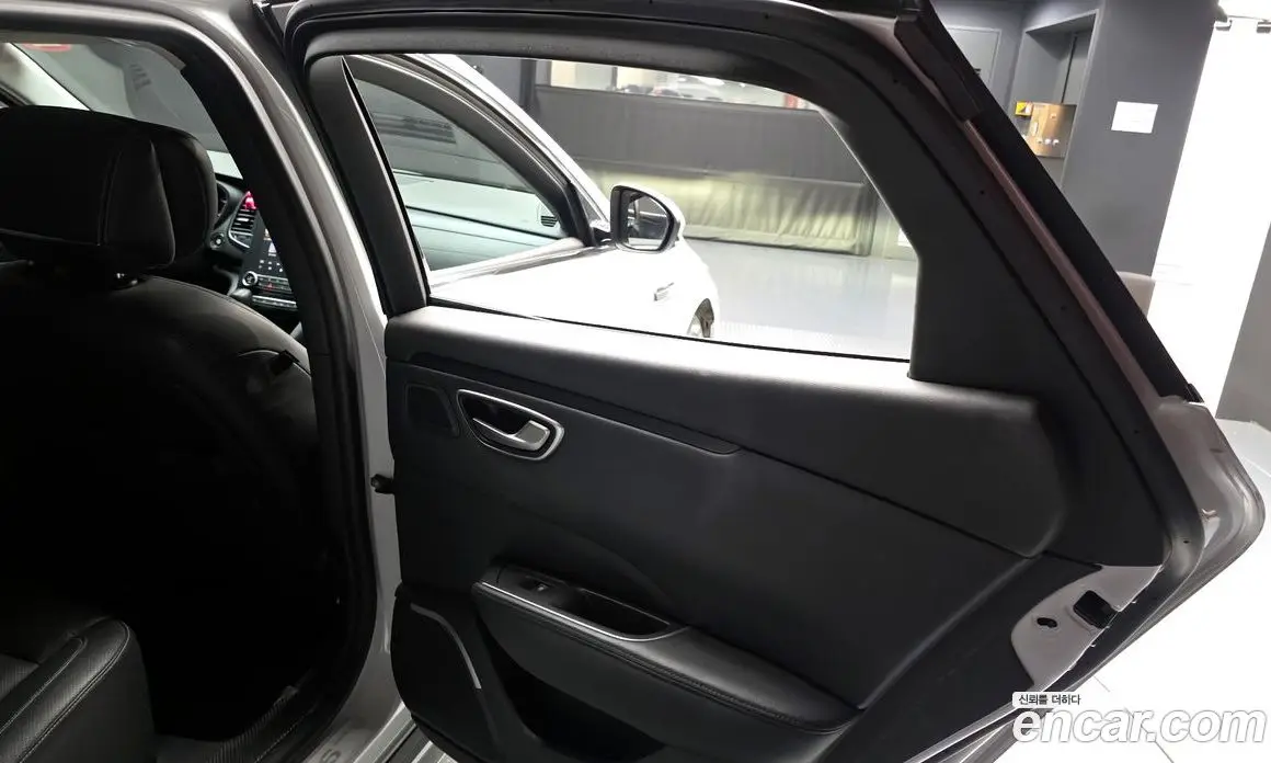Renault (Samsung) SM6 2020 1.3 автомат (гидро), фото 15 Renault (Samsung) SM6 2020 1.3 автомат (гидро), фото 15