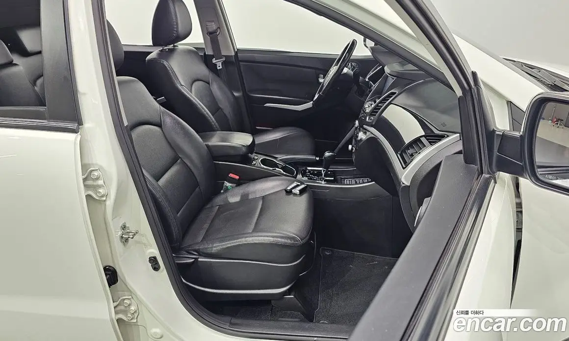 SsangYong Korando 2017 2.2 автомат (гидро), фото 13 SsangYong Korando 2017 2.2 автомат (гидро), фото 13