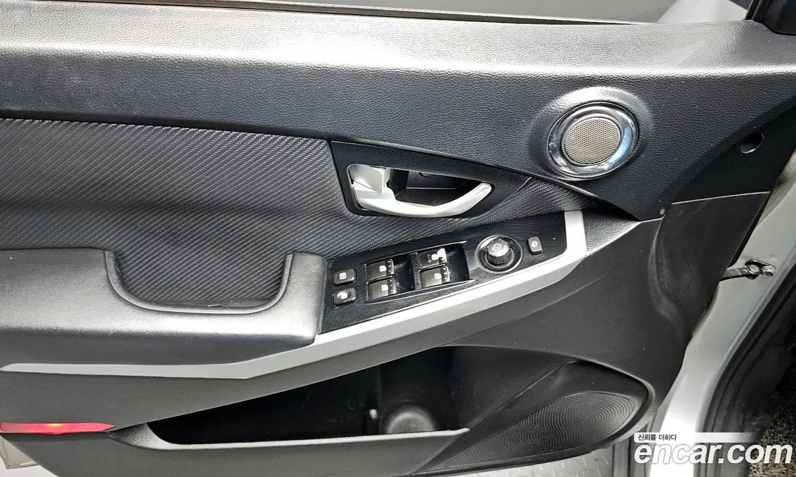 SsangYong Korando 2017 2.2 автомат (гидро), фото 17 SsangYong Korando 2017 2.2 автомат (гидро), фото 17