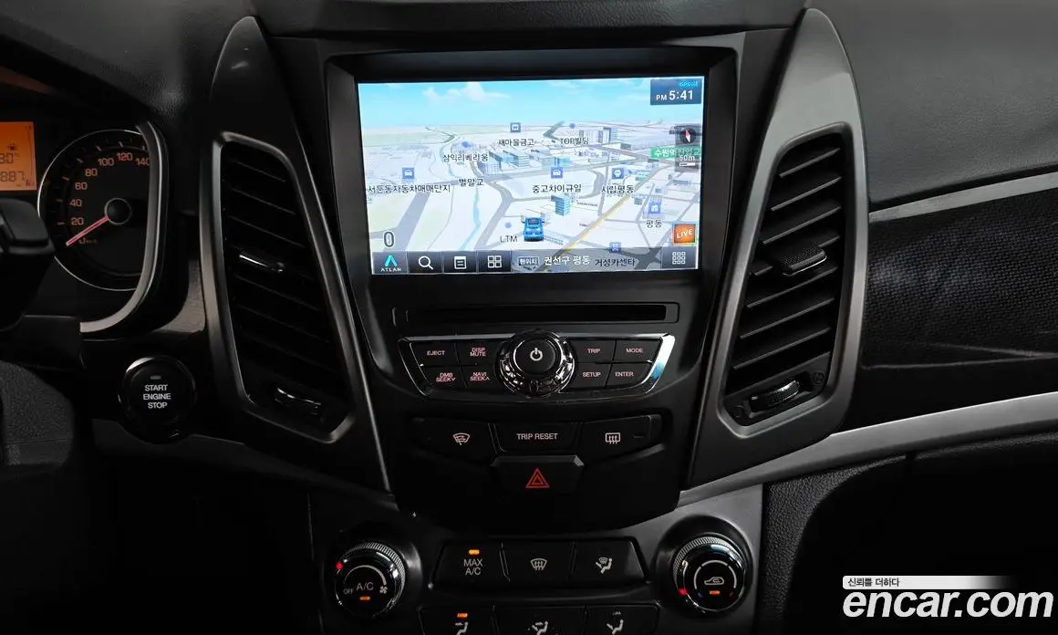 SsangYong Korando 2018 2.2 автомат (гидро), фото 18