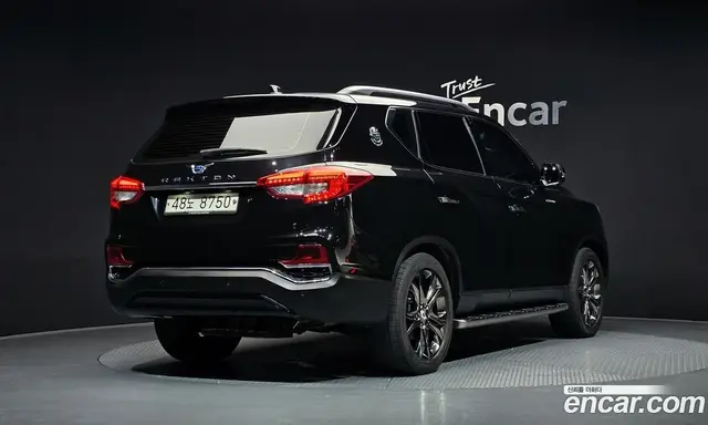 SsangYong Rexton 2017 2.2 автомат (гидро), миниатюра 2 SsangYong Rexton 2017 2.2 автомат (гидро), миниатюра 2