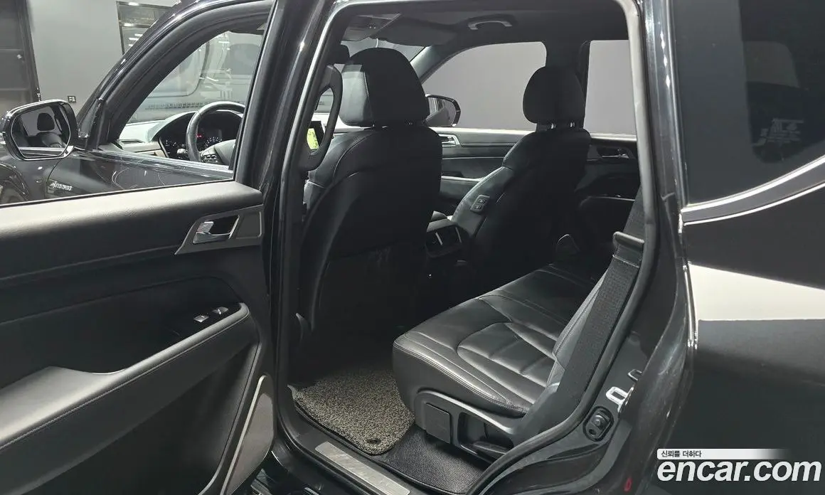 SsangYong Rexton 2017 2.2 автомат (гидро), фото 16 SsangYong Rexton 2017 2.2 автомат (гидро), фото 16