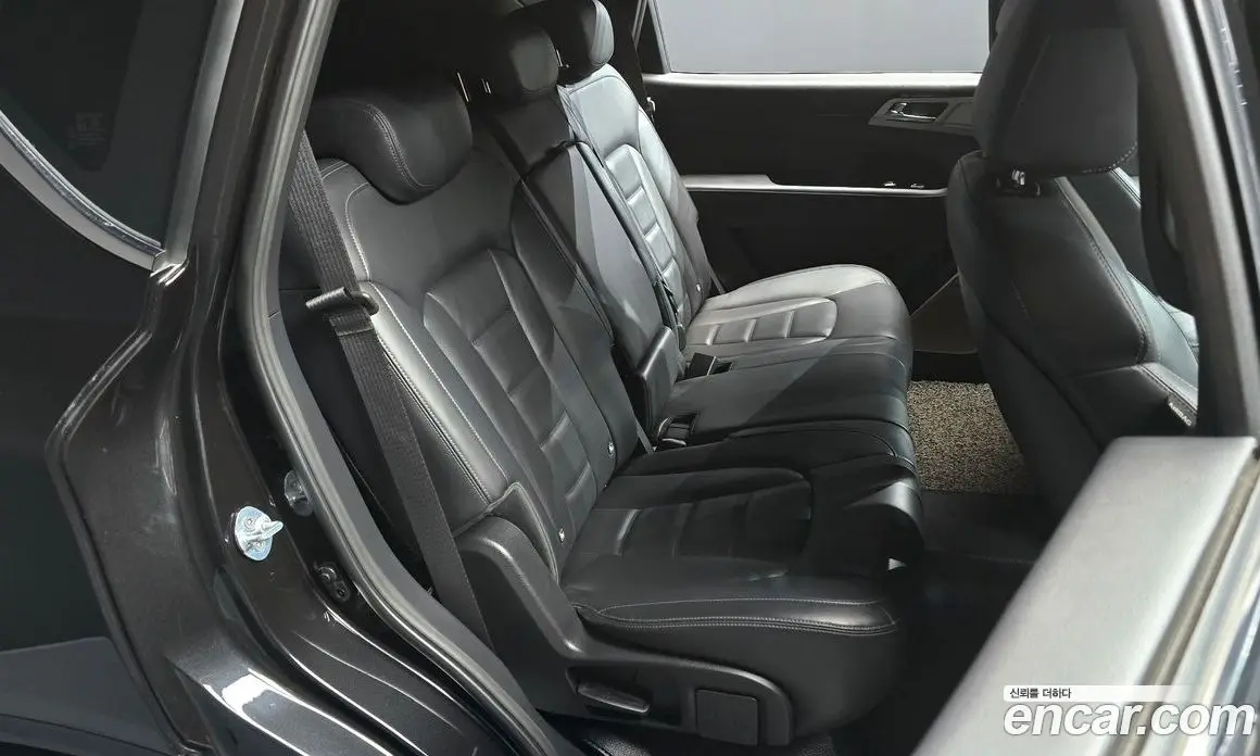 SsangYong Rexton 2017 2.2 автомат (гидро), фото 17 SsangYong Rexton 2017 2.2 автомат (гидро), фото 17