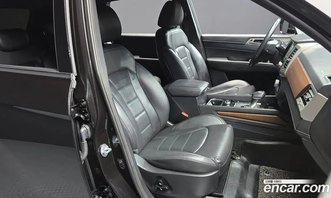 SsangYong Rexton 2017 2.2 автомат (гидро), фото 18 SsangYong Rexton 2017 2.2 автомат (гидро), фото 18