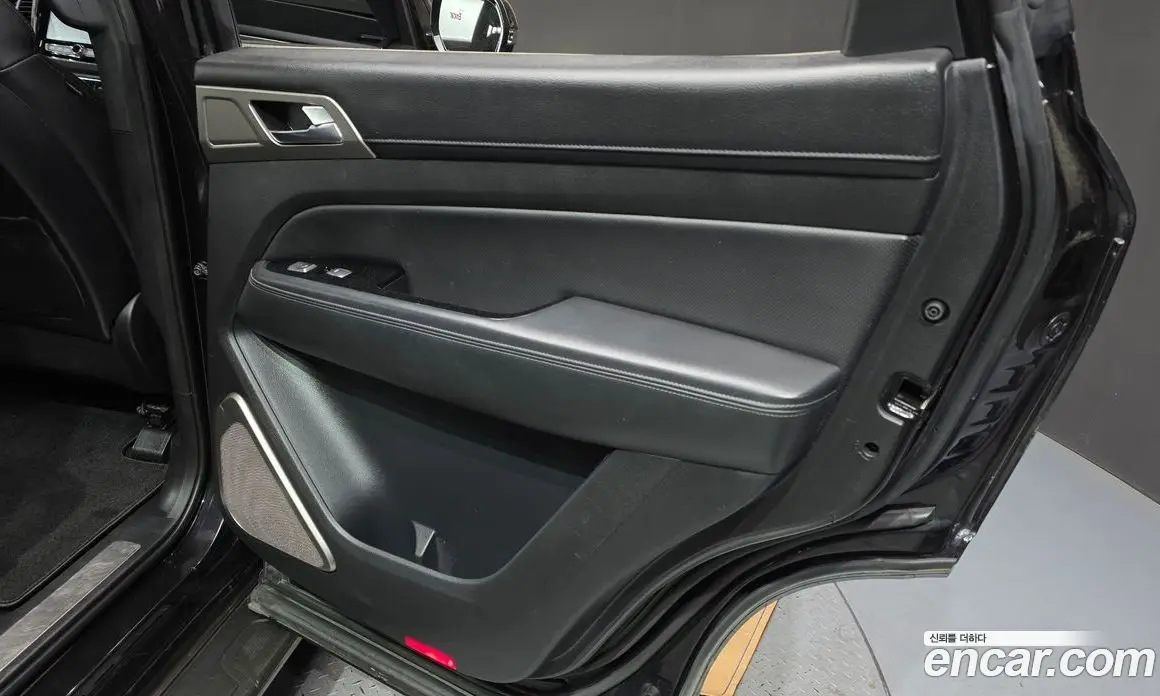SsangYong Rexton 2018 2.2 автомат (гидро), фото 15