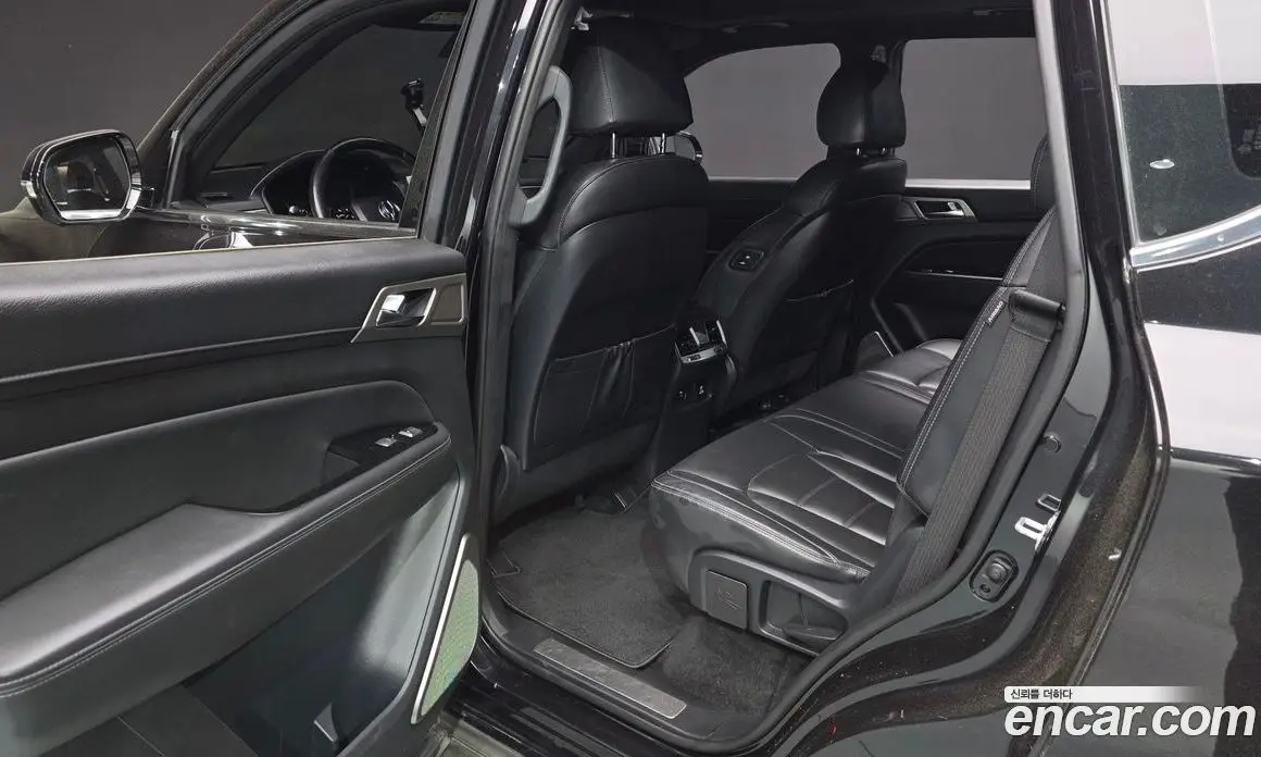 SsangYong Rexton 2018 2.2 автомат (гидро), фото 18