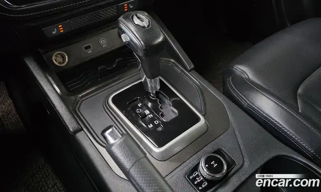 SsangYong Rexton 2019 2.2 автомат (гидро), миниатюра 12