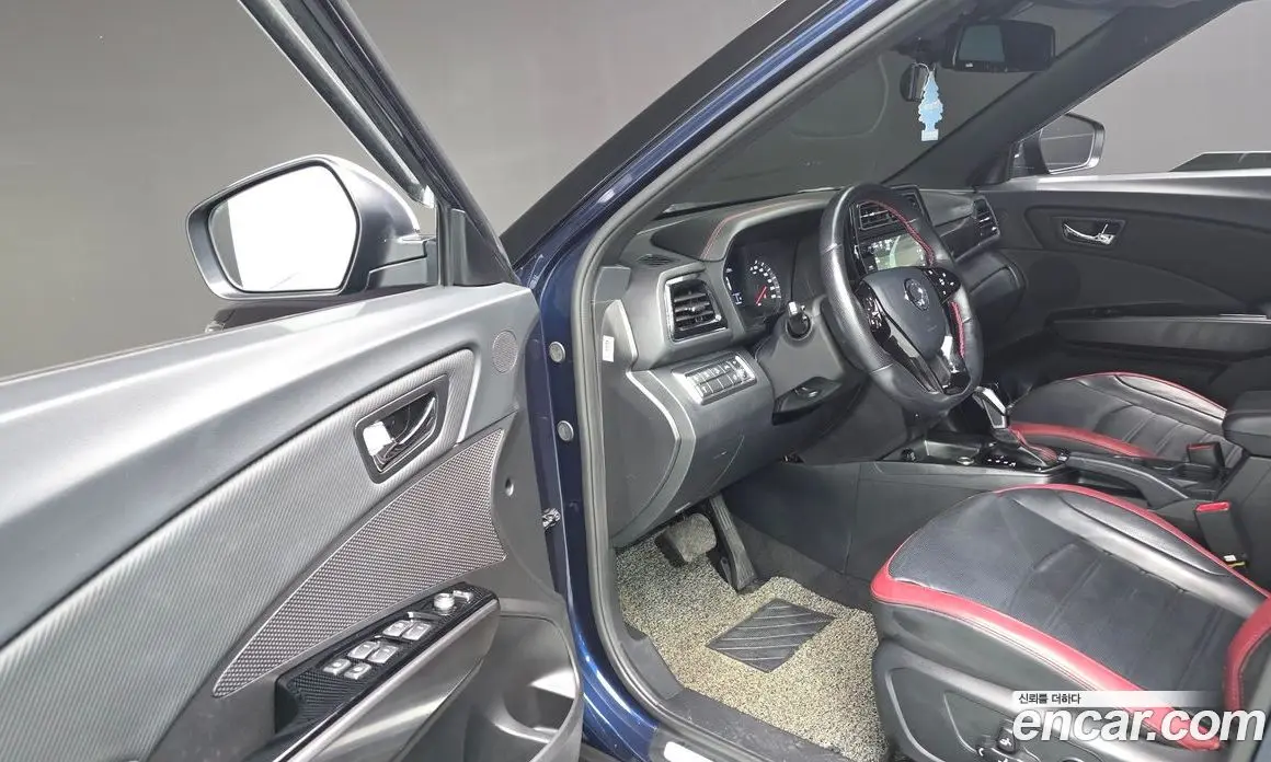 SsangYong TIBOLI 2019 1.6 автомат (гидро), фото 13