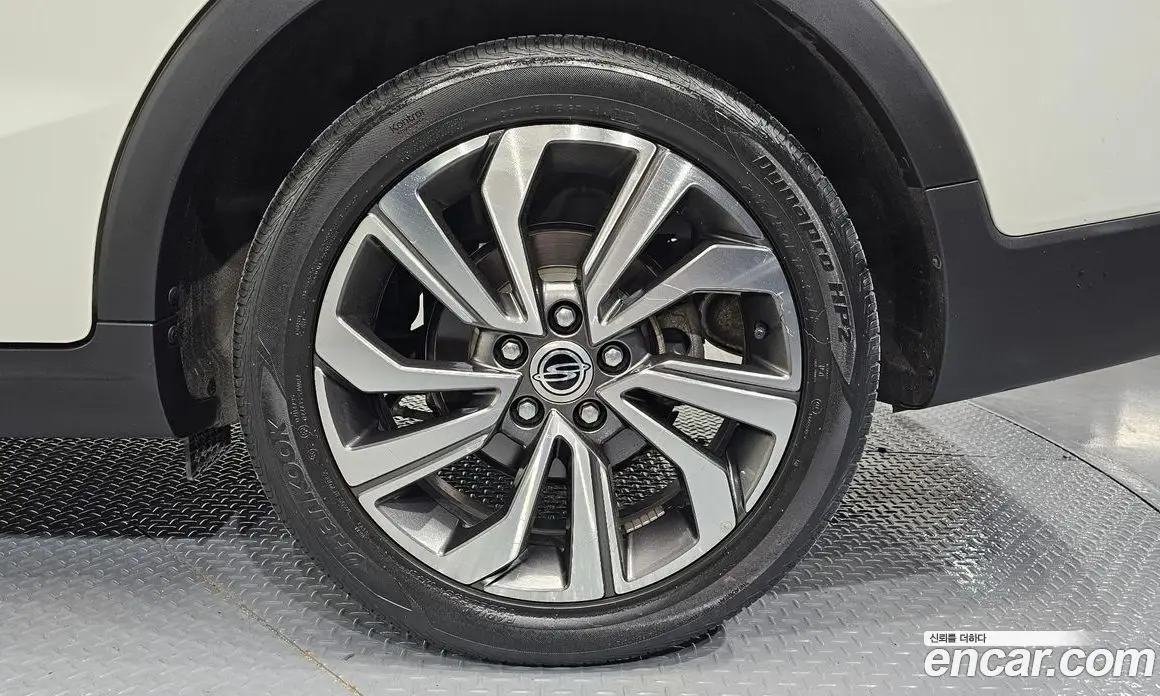 SsangYong TIBOLI 2021 1.5 автомат (гидро), фото 7 SsangYong TIBOLI 2021 1.5 автомат (гидро), фото 7