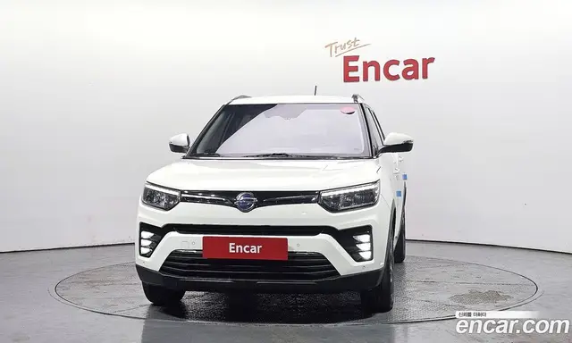 SsangYong TIBOLI 2022 1.5 автомат (гидро), миниатюра 3