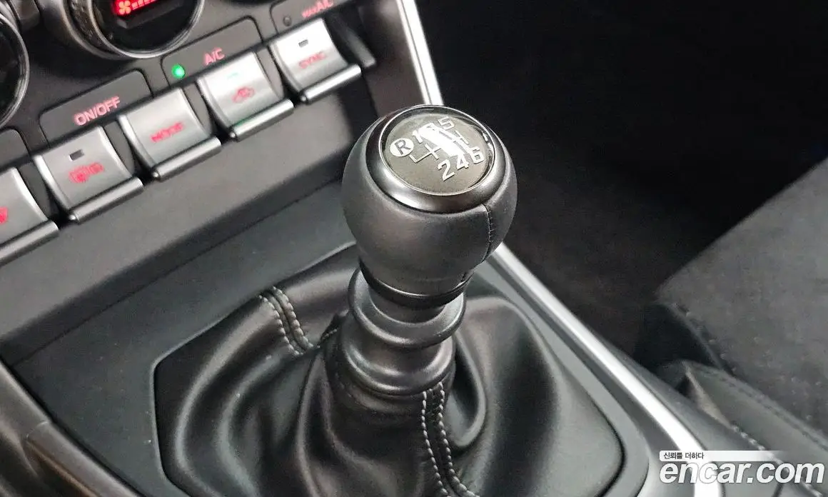 Toyota 86 2025 2.4 механика, фото 12 Toyota 86 2025 2.4 механика, фото 12