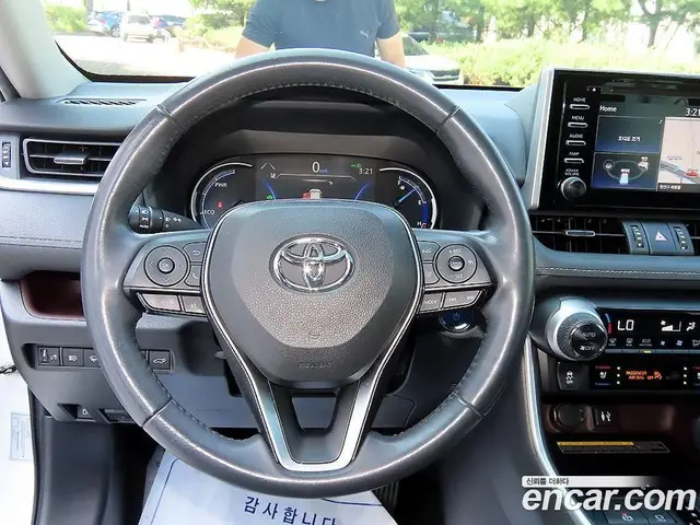 Toyota RAV4 2019 2.5 автомат (гидро), миниатюра 12