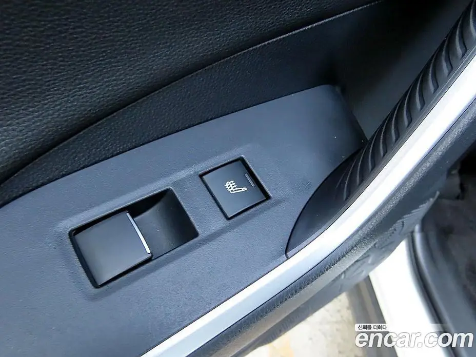 Toyota RAV4 2019 2.5 автомат (гидро), фото 18 Toyota RAV4 2019 2.5 автомат (гидро), фото 18