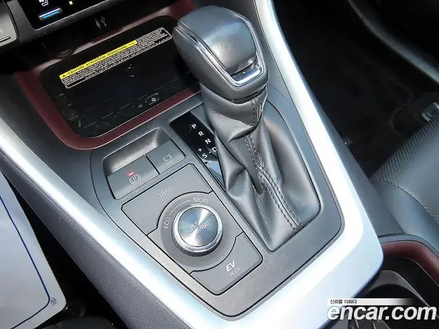 Toyota RAV4 2019 2.5 автомат (гидро), миниатюра 9 Toyota RAV4 2019 2.5 автомат (гидро), миниатюра 9