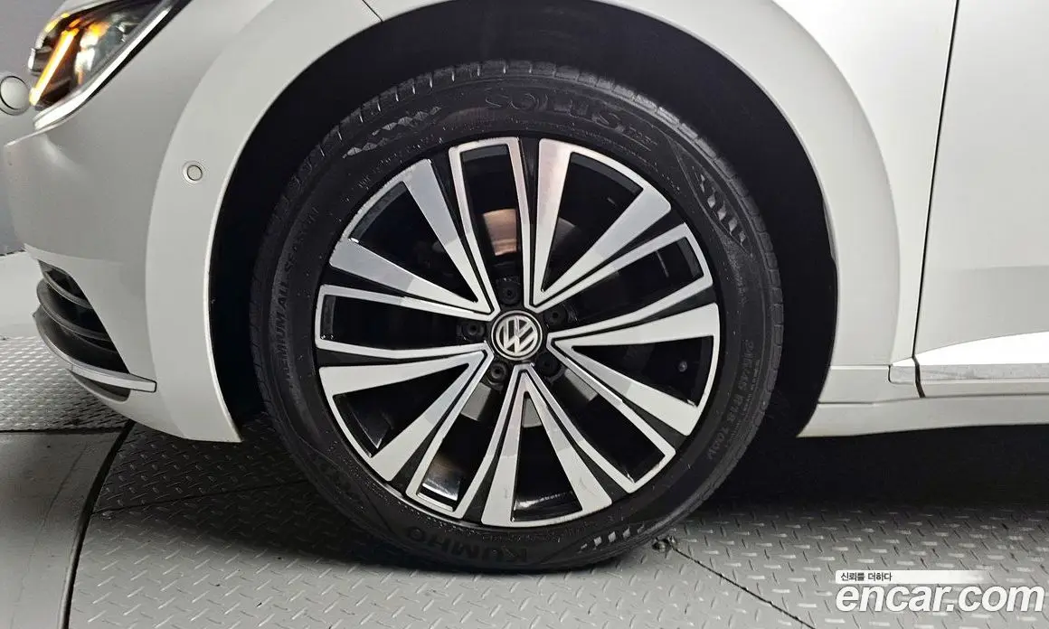 Volkswagen Arteon 2019 2.0 автомат (гидро), фото 5 Volkswagen Arteon 2019 2.0 автомат (гидро), фото 5