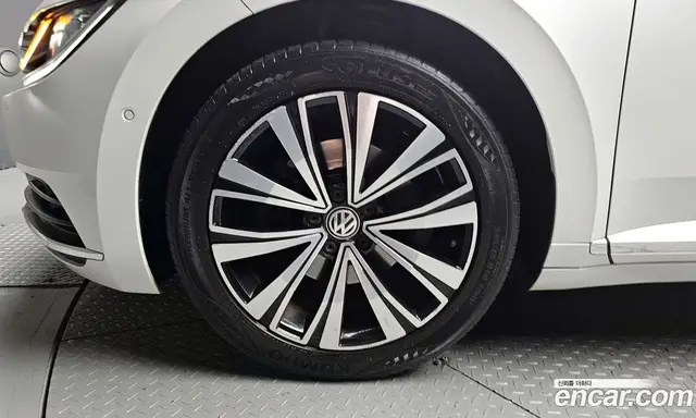 Volkswagen Arteon 2019 2.0 автомат (гидро), миниатюра 5 Volkswagen Arteon 2019 2.0 автомат (гидро), миниатюра 5