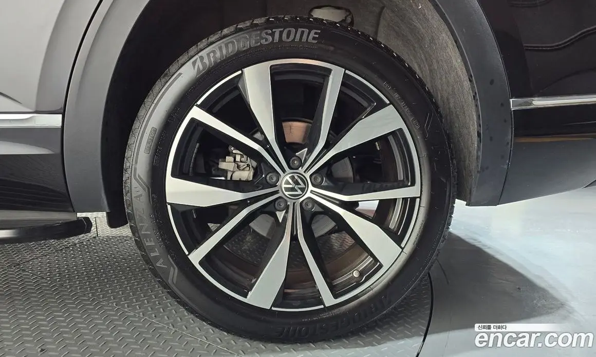 Volkswagen Atlas 2025 2.0 автомат (гидро), фото 7