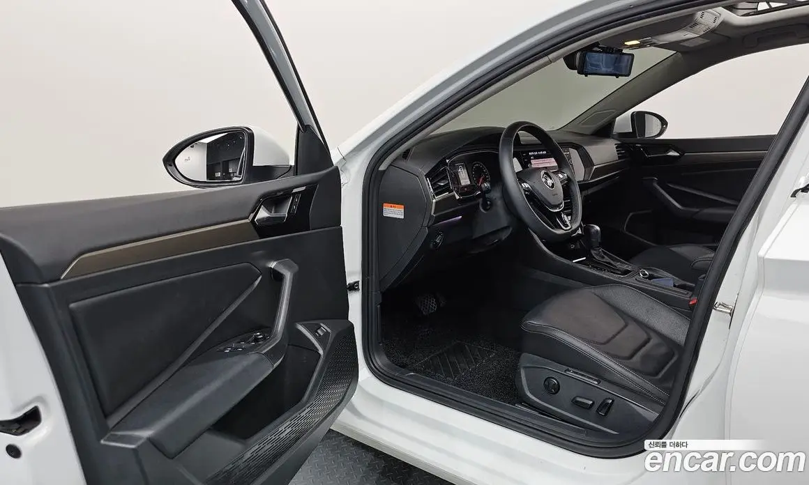 Volkswagen Jetta 2020 1.4 автомат (гидро), фото 13