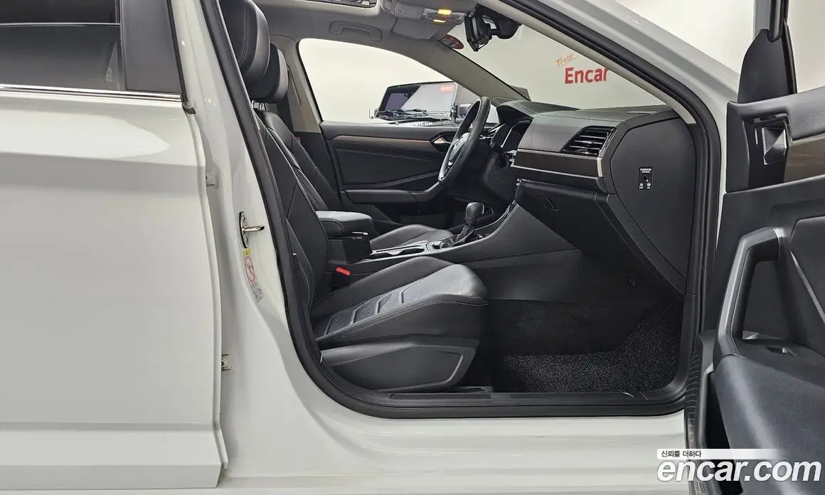 Volkswagen Jetta 2020 1.4 автомат (гидро), фото 16