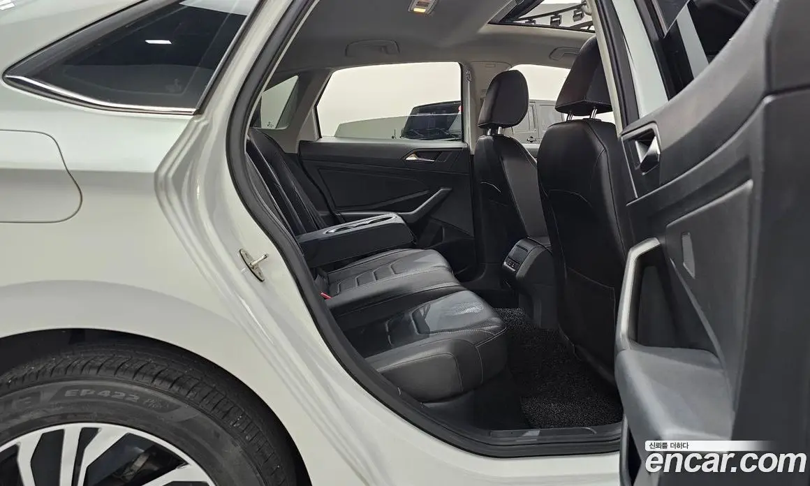 Volkswagen Jetta 2020 1.4 автомат (гидро), фото 17