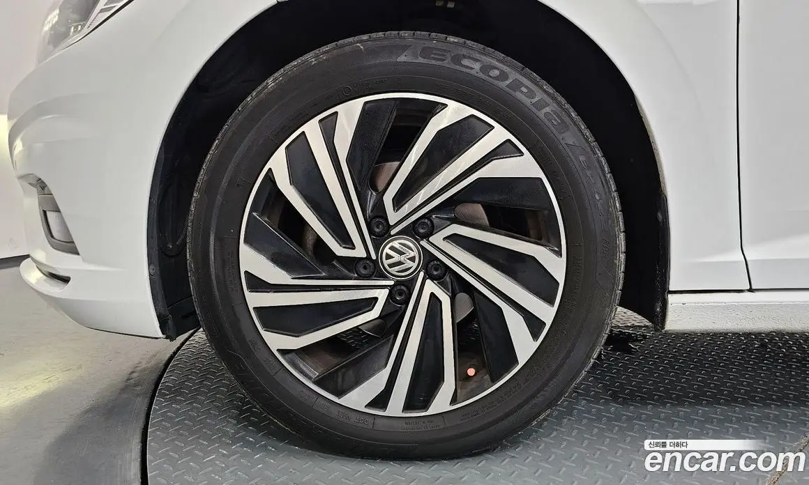 Volkswagen Jetta 2020 1.4 автомат (гидро), фото 5