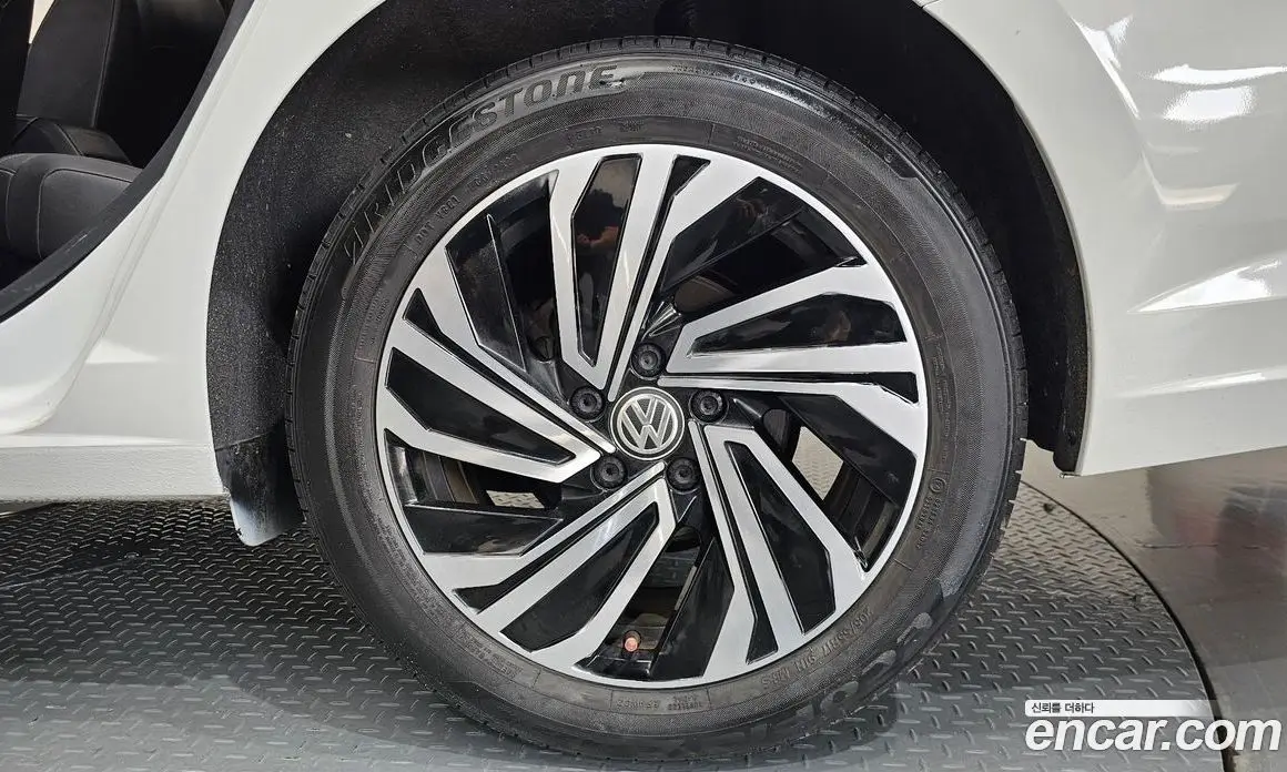 Volkswagen Jetta 2020 1.4 автомат (гидро), фото 7