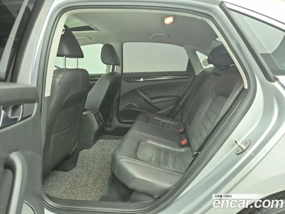 Volkswagen Passat 2014 2.0 автомат (гидро), фото 12 Volkswagen Passat 2014 2.0 автомат (гидро), фото 12