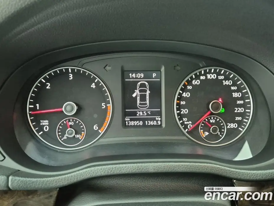 Volkswagen Passat 2014 2.0 автомат (гидро), фото 7 Volkswagen Passat 2014 2.0 автомат (гидро), фото 7