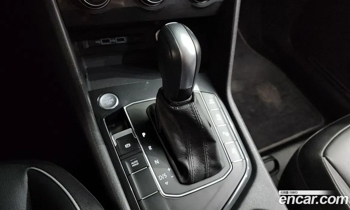 Volkswagen Tiguan 2020 2.0 автомат (гидро), фото 12 Volkswagen Tiguan 2020 2.0 автомат (гидро), фото 12