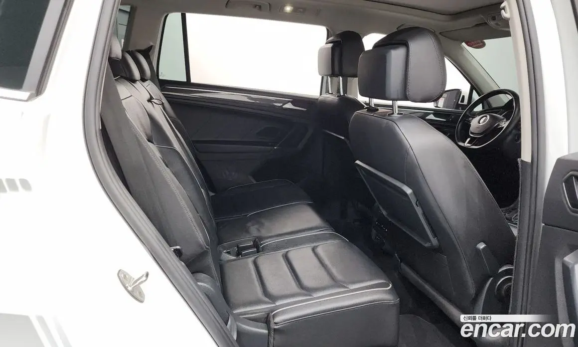 Volkswagen Tiguan 2020 2.0 автомат (гидро), фото 17 Volkswagen Tiguan 2020 2.0 автомат (гидро), фото 17