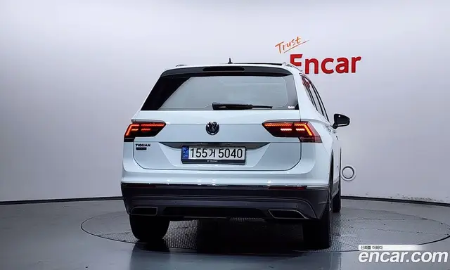 Volkswagen Tiguan 2020 2.0 автомат (гидро), миниатюра 4 Volkswagen Tiguan 2020 2.0 автомат (гидро), миниатюра 4